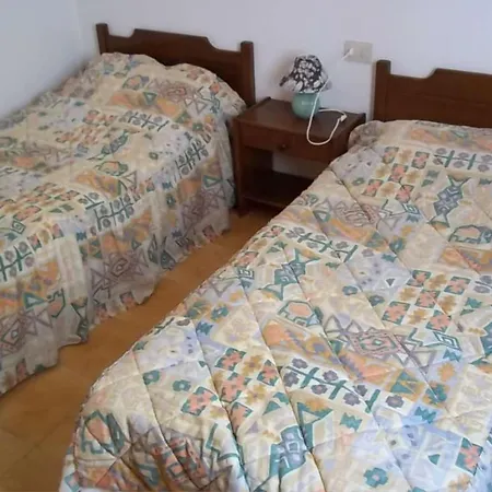 Sleeps 2 Wifi * Orzola